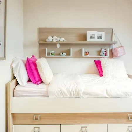 Lively Coastal Haven 3bd Retreat * Blankenberge